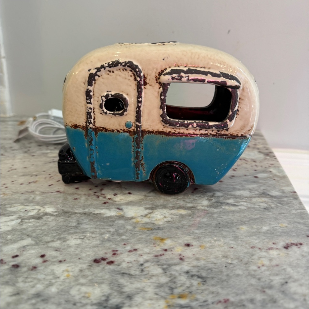 Ceramic camper lamp